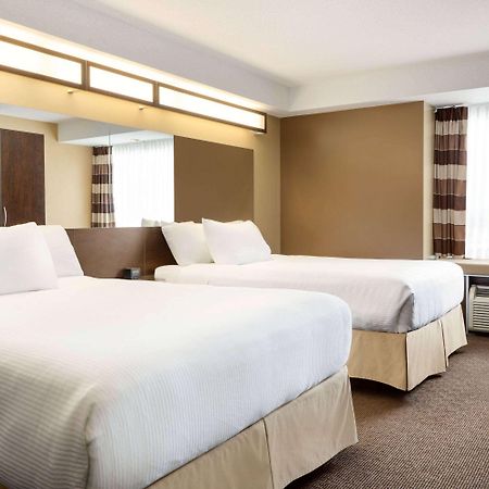 Microtel Inn & Suites By Wyndham Estevan Extérieur photo