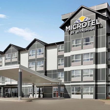 Microtel Inn & Suites By Wyndham Estevan Extérieur photo