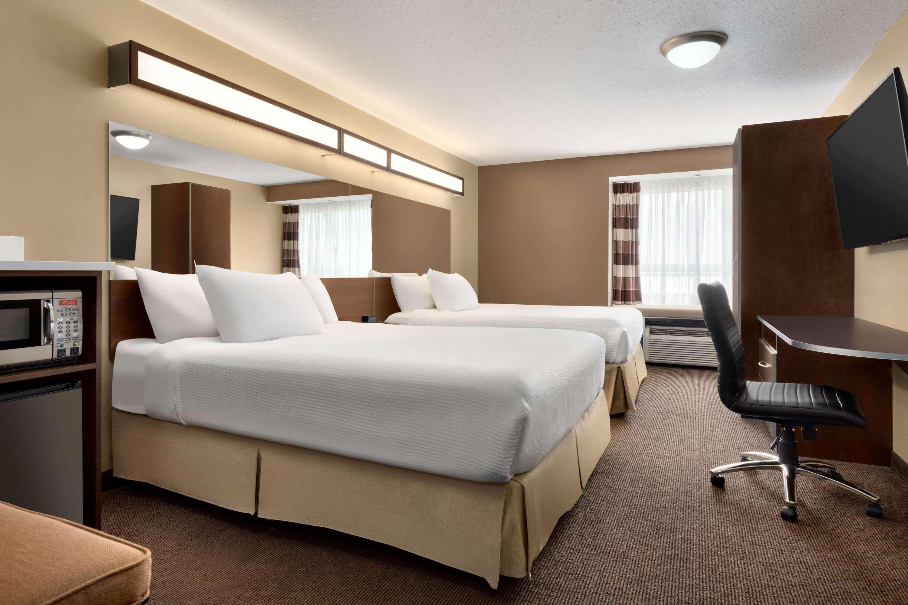 Microtel Inn & Suites By Wyndham Estevan Extérieur photo