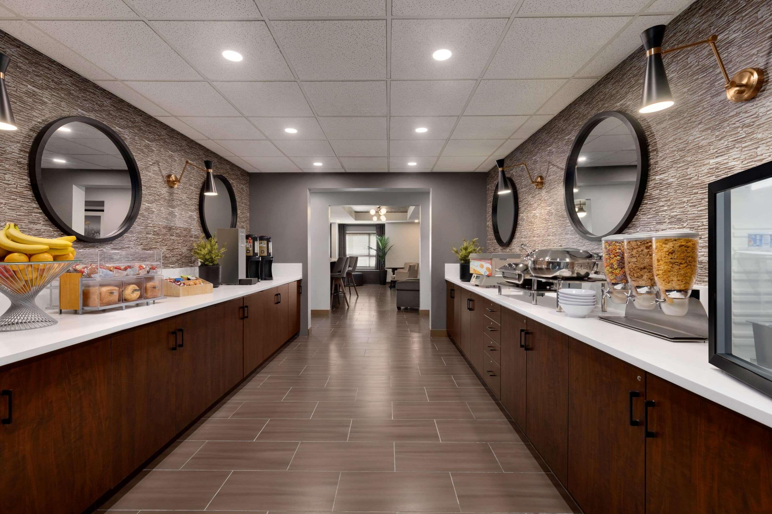 Microtel Inn & Suites By Wyndham Estevan Extérieur photo