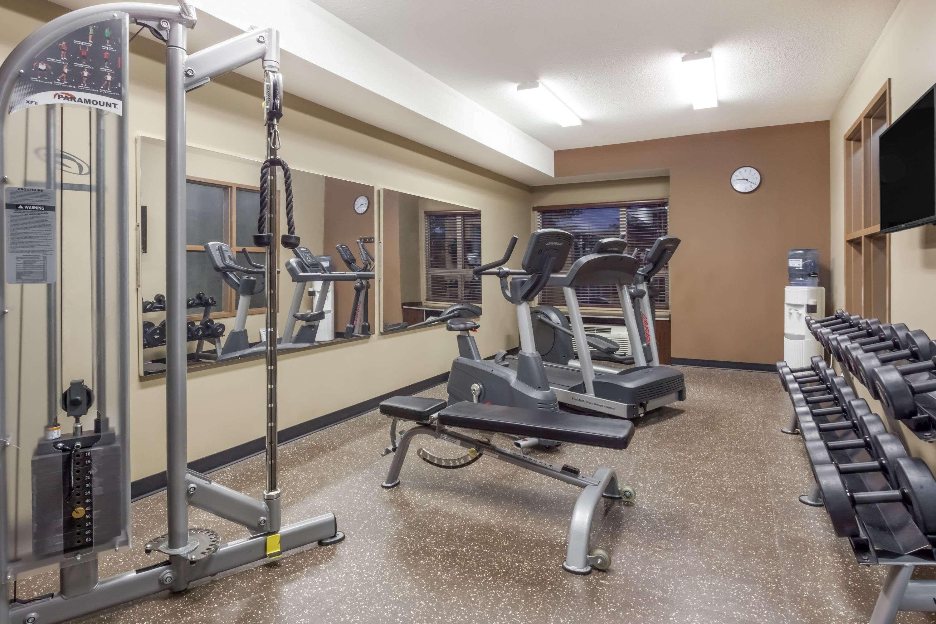 Microtel Inn & Suites By Wyndham Estevan Extérieur photo